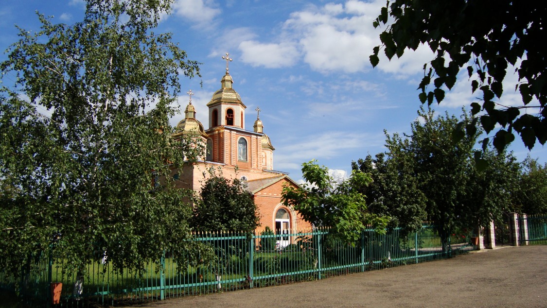 Церковь Сергия Радонежского, Верхнекаменское (Бахмутский район, Украина, Донецкая область). общий вид в ландшафте