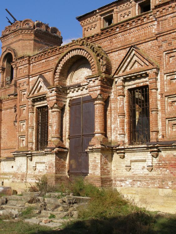 Церковь Иоанна Богослова, Грушевская (Аксайский район, Ростовская область). архитектурные детали, Вход в храм с южной стороны