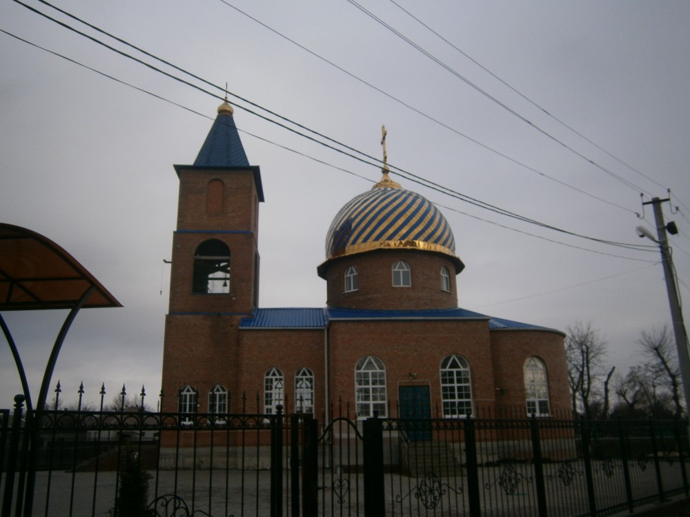 Церковь Успения Пресвятой Богородицы (новая), Ольгинская (Аксайский район, Ростовская область). фасады