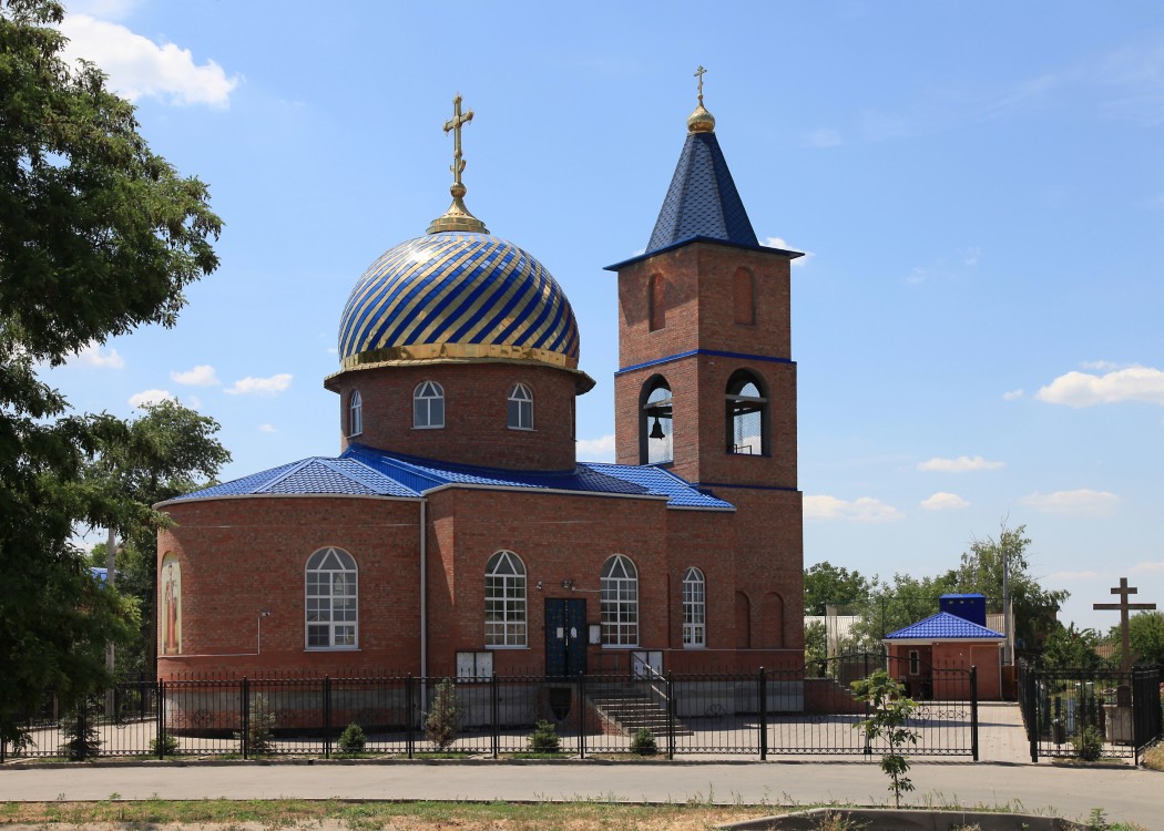 Церковь Успения Пресвятой Богородицы (новая), Ольгинская (Аксайский район, Ростовская область). фасады, Вид с северо-востока