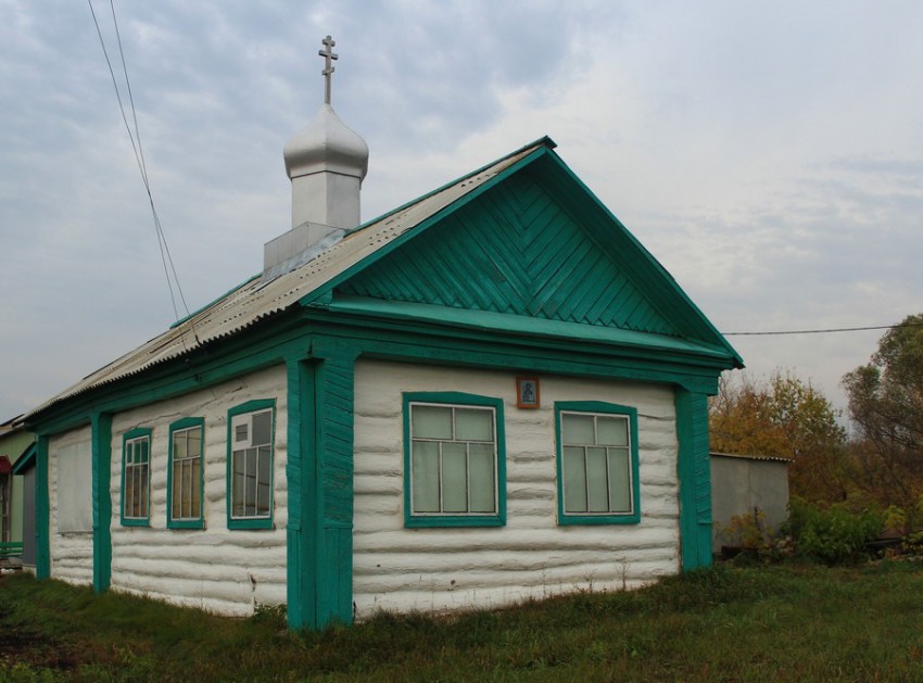 Новое Аделяково. Молельный дом Троицы Живоначальной. фасады