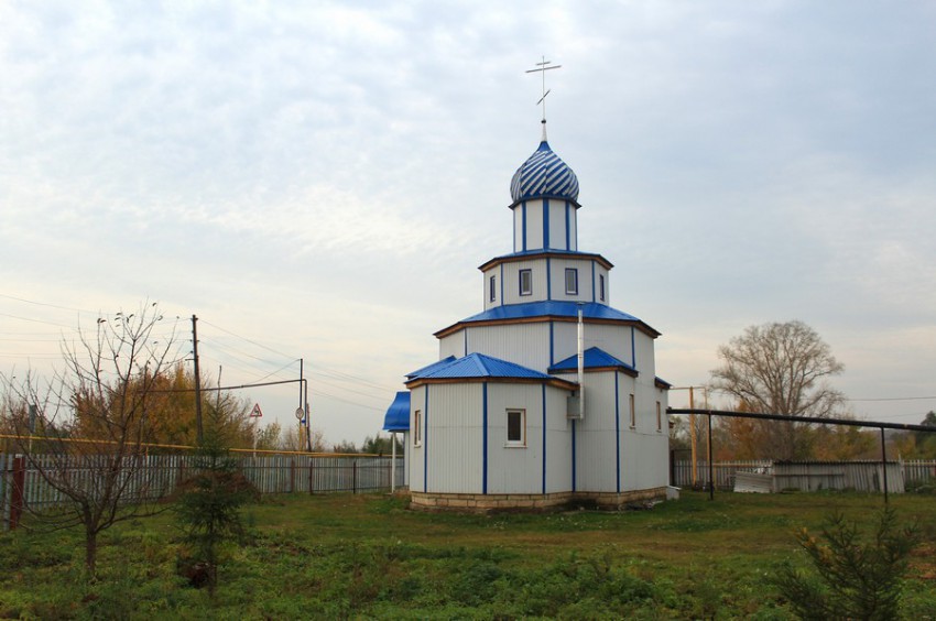 Сиделькино. Церковь Михаила Архангела. общий вид в ландшафте