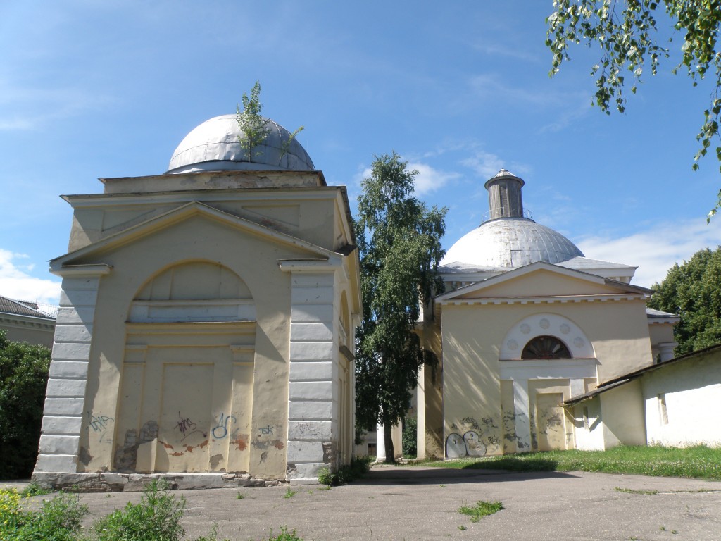 Псков. Старовознесенский монастырь. фасады