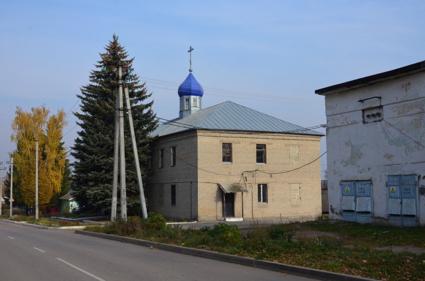 Арсеньево. Церковь Жён-мироносиц. общий вид в ландшафте