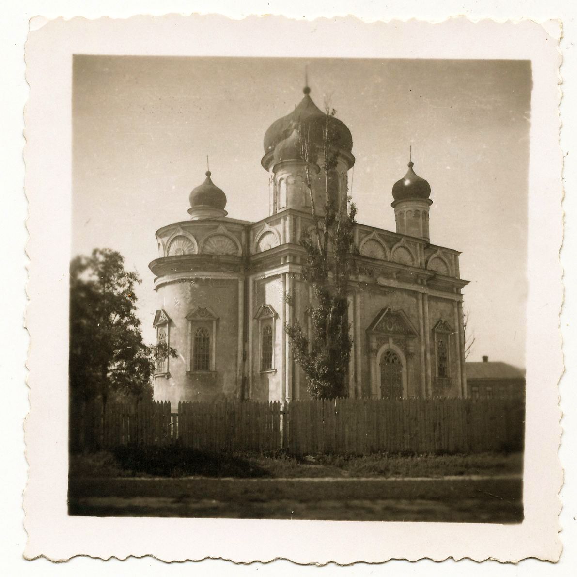 Редкий ракурс с северо-востока. Фото 1942 г. с аукциона e-bay.de, архивная фотография. Церковь Покрова Пресвятой Богородицы, Кропивницкий (Кропивницкий район, Украина, Кировоградская область)