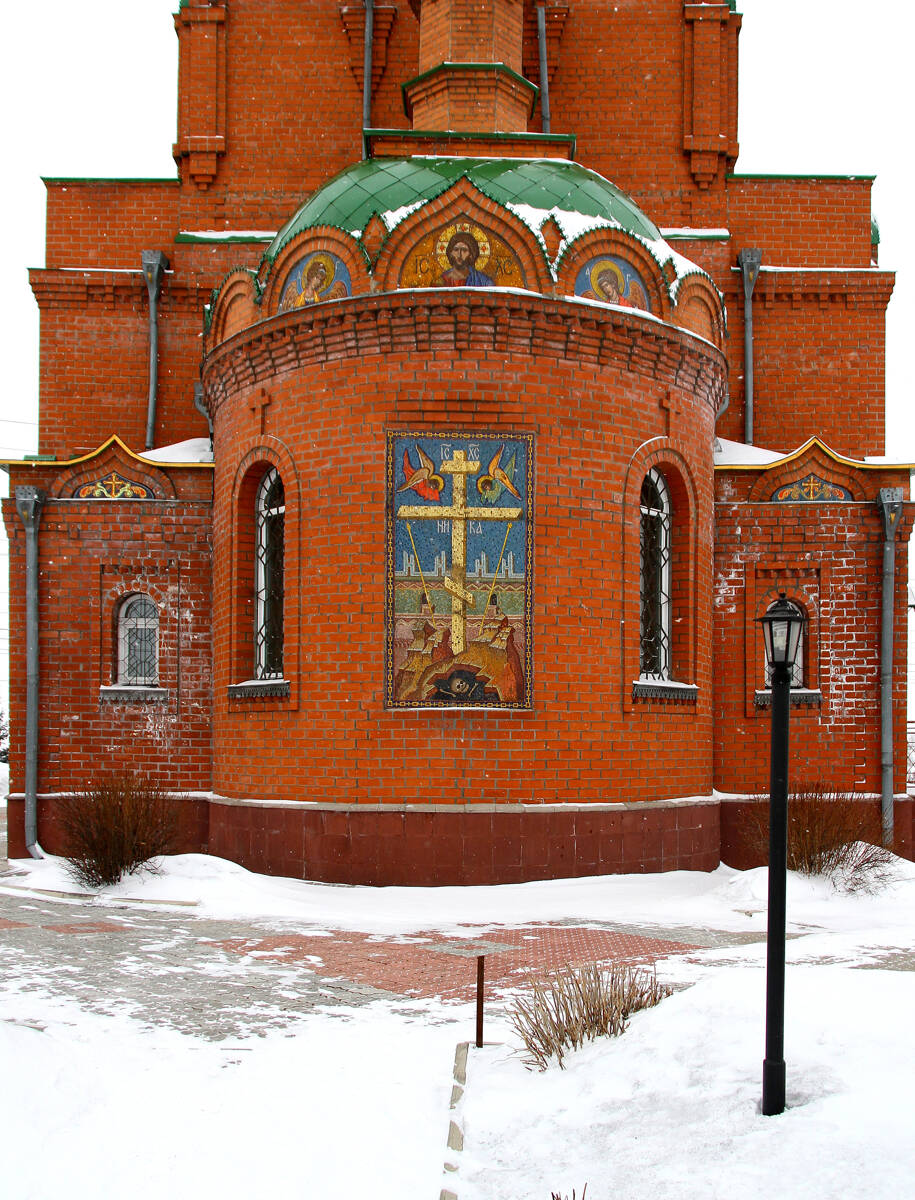 Церковь Троицы Живоначальной, Инской (Беловский район, Кемеровская область). архитектурные детали, Апсида