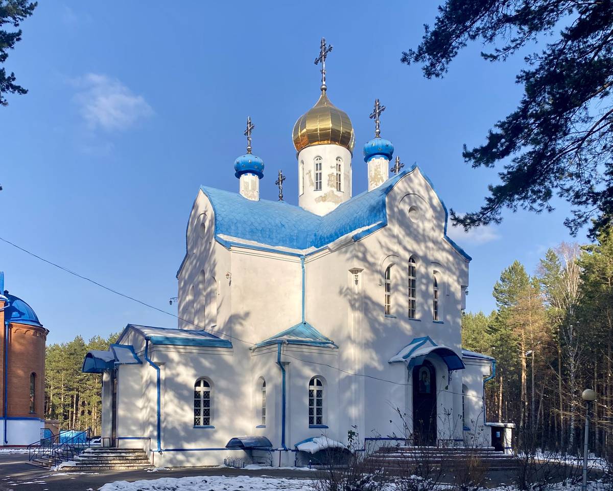 Церковь Владимира равноапостольного, Прокопьевск (Прокопьевский район и г. Прокопьевск, Кемеровская область). фасады, Южный фасад