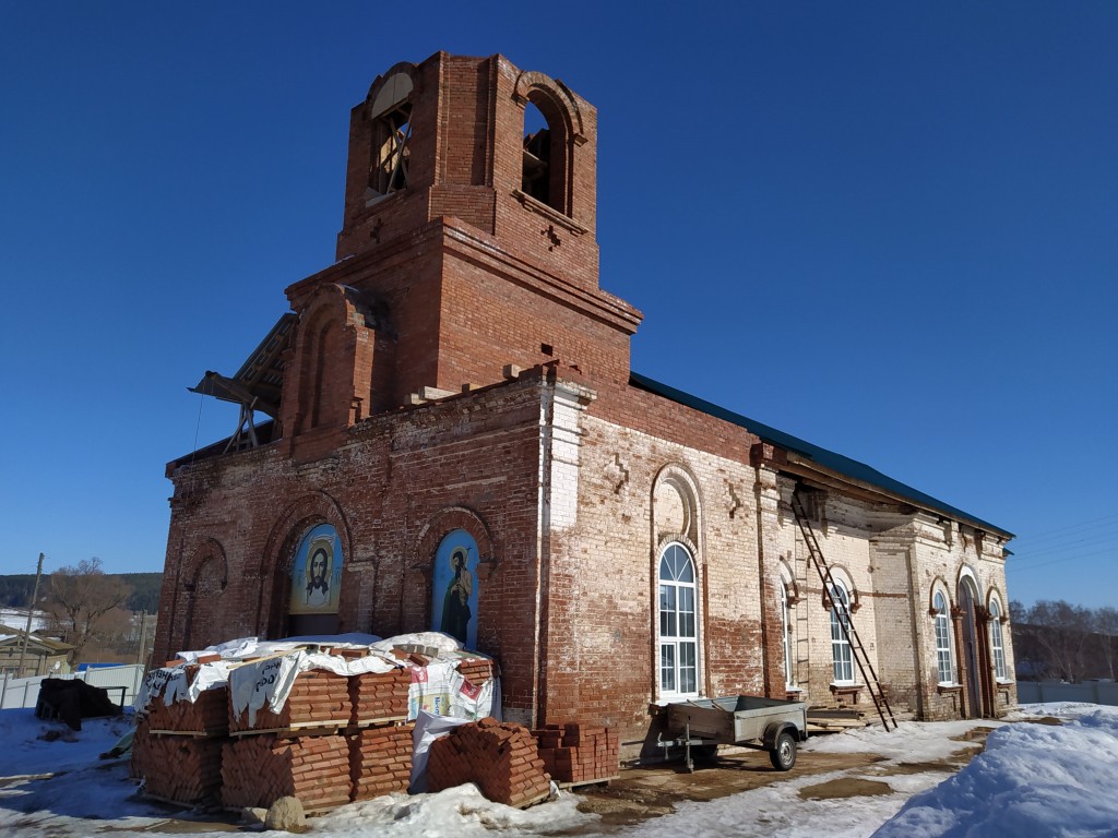 Церковь Космы и Дамиана, Бабино (Завьяловский район, Республика Удмуртия). фасады