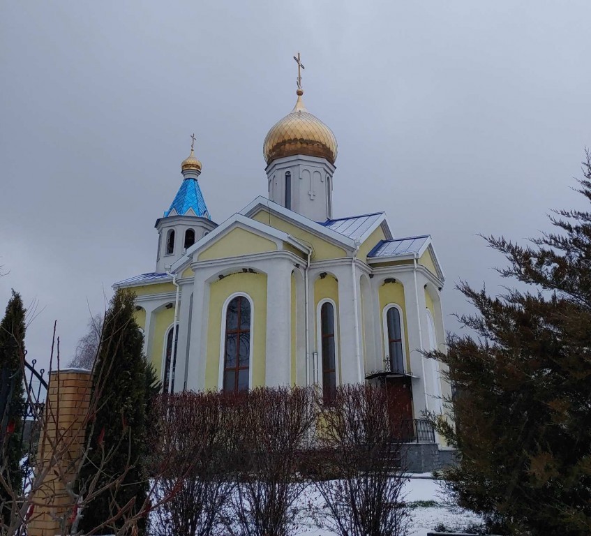 Церковь Успения Пресвятой Богородицы, Рубежное (Чугуевский район, Украина, Харьковская область). фасады
