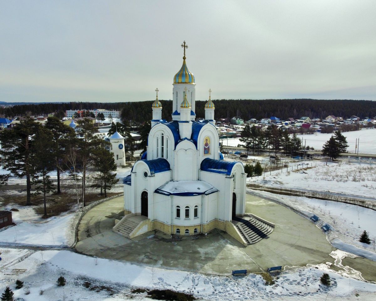 Церковь Покрова Пресвятой Богородицы, Пивовариха (Иркутский район, Иркутская область). общий вид в ландшафте, Вид с СЗ