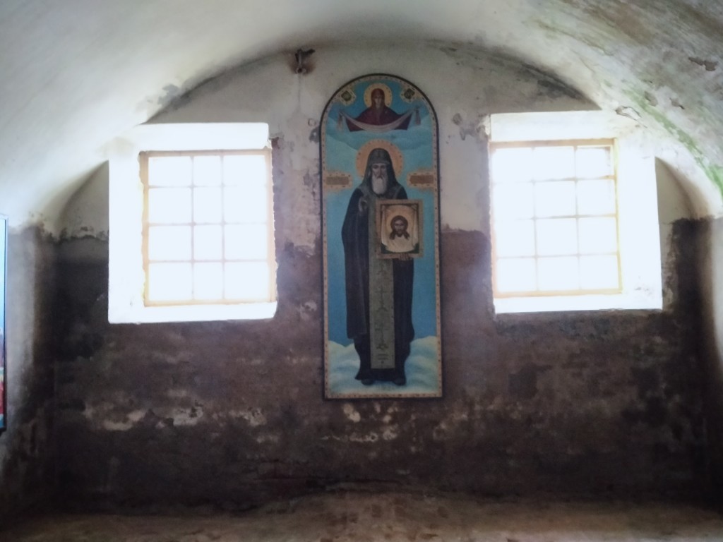 Церковь Покрова Пресвятой Богородицы при Тюремном замке (старая), Бежецк (Бежецкий район, Тверская область). интерьер и убранство, интерьер бывшей церкви