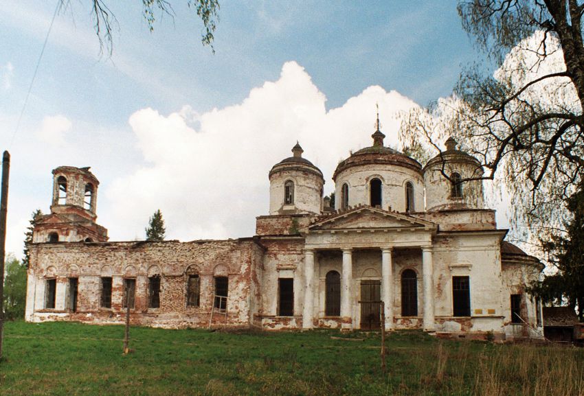 Теблеши. Церковь Рождества Христова. фасады