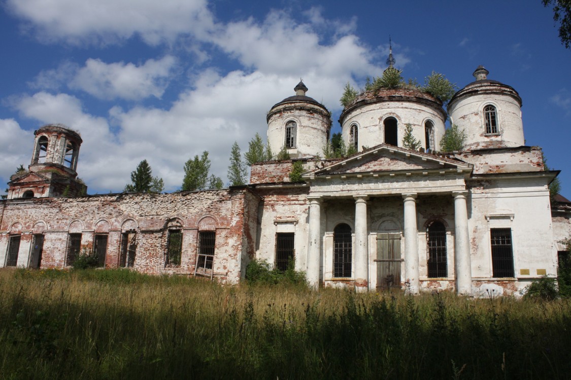 Церковь Рождества Христова, Теблеши (Бежецкий район, Тверская область). фасады