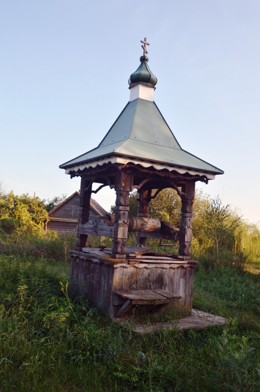 Церковь Илии Пророка, Кёршинские Борки (Моршанский район и г. Моршанск, Тамбовская область). дополнительная информация, Колодец при храме