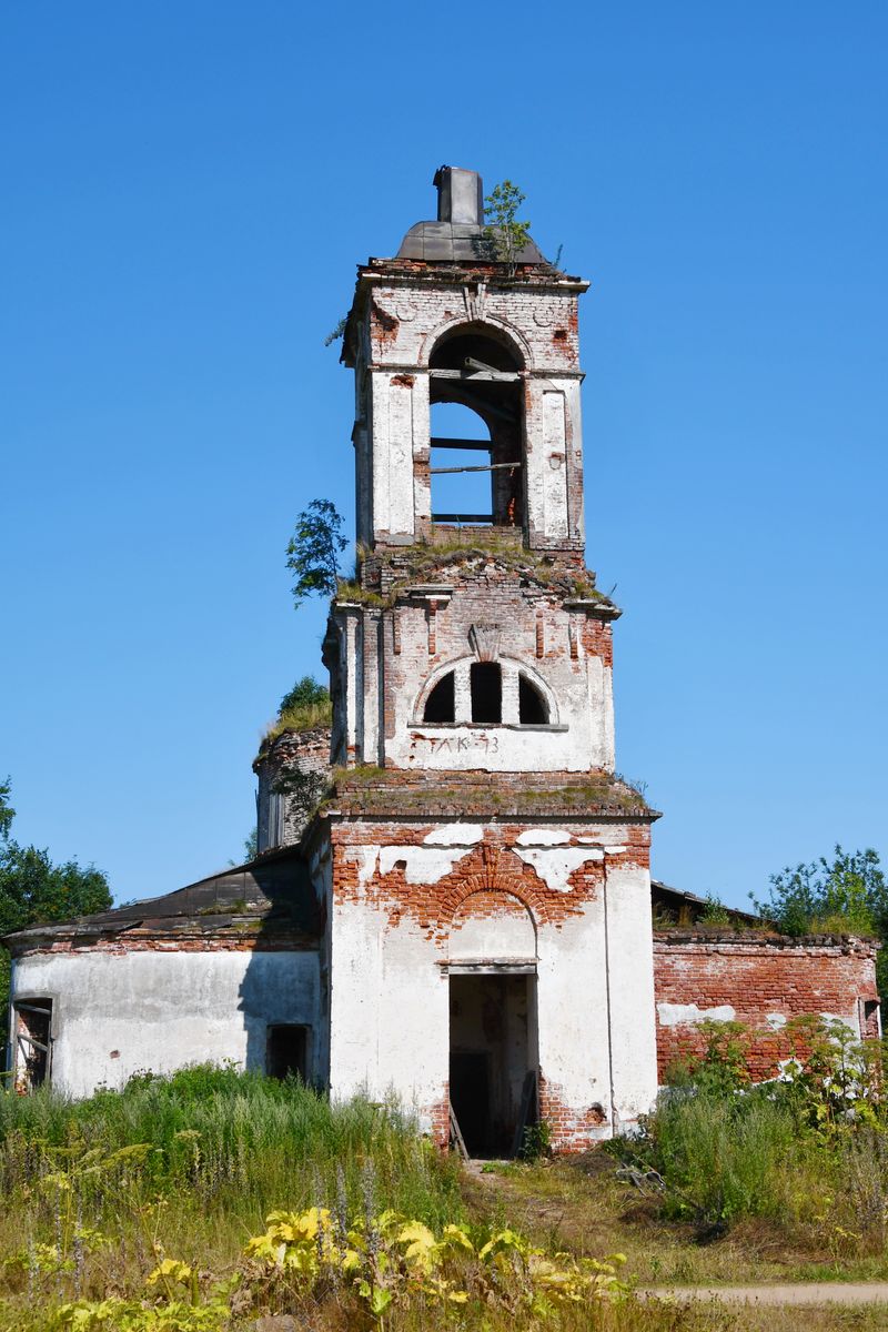 фасады. Церковь Успения Пресвятой Богородицы, Введенье (Молоковский район, Тверская область)