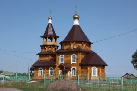 Новые Выселки. Церковь Владимира, митрополита Киевского