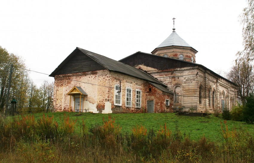 Церковь Троицы Живоначальной, Киверичи (Рамешковский район, Тверская область). фасады