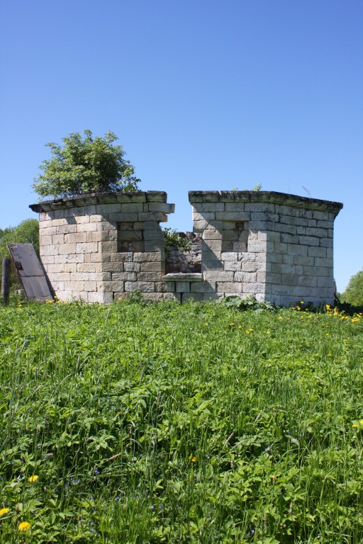 Часовня Рождества Христова, Колесово (Старицкий район, Тверская область). фасады