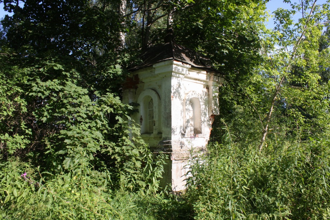 Церковь Успения Пресвятой Богородицы, Мохнецы (Рамешковский район, Тверская область). дополнительная информация, Часовенный столб