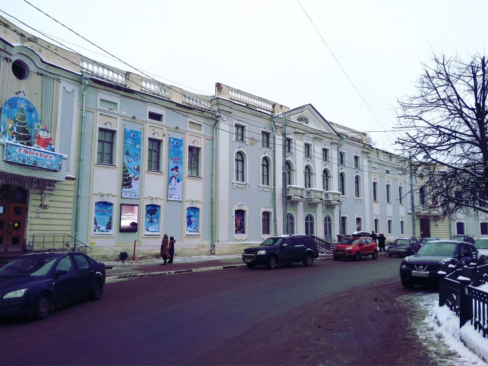 Церковь Происхождения Честных Древ Креста Господня при 8-м Московском гренадерском полку, Тверь (Тверь, город, Тверская область). фасады