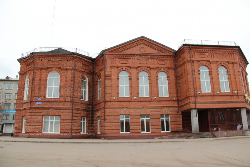 Череповец. Церковь Иоанна Богослова при женской гимназии. фасады