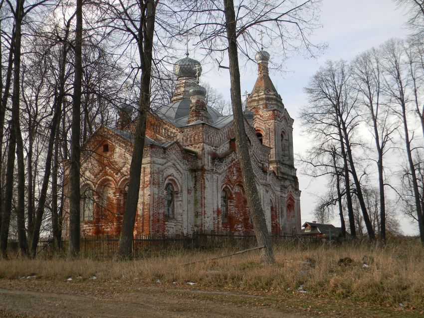 Церковь Троицы Живоначальной, Домовицы (Фурмановский район, Ивановская область). фасады