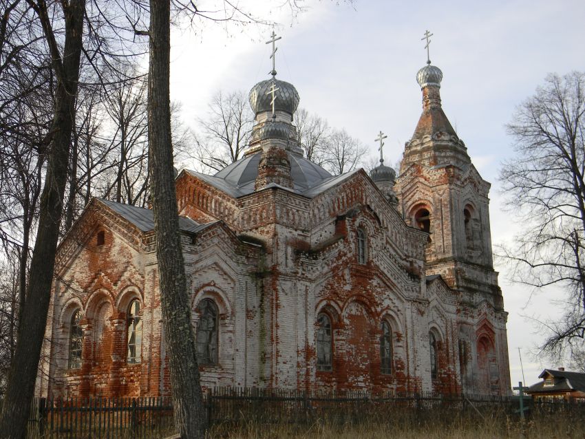 Церковь Троицы Живоначальной, Домовицы (Фурмановский район, Ивановская область). фасады