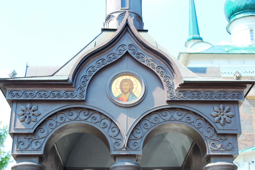 Иркутск. Часовня в память основателей Иркутска. фасады, Фрагмент часовни