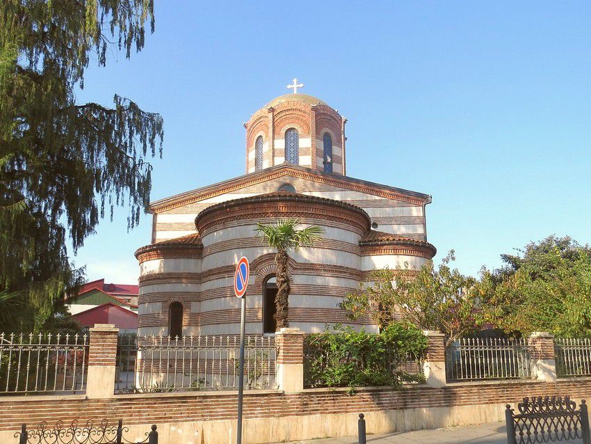 Церковь Николая Чудотворца (греческая), Батуми (Аджария, Грузия). фасады