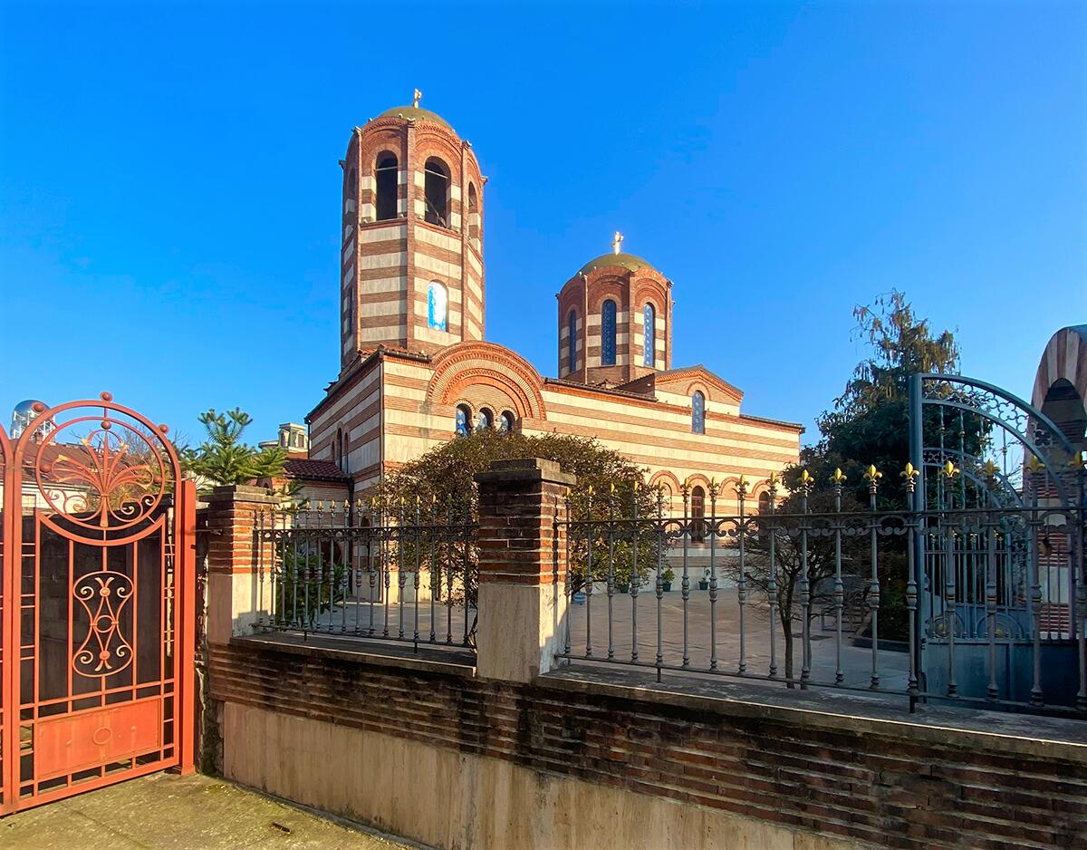 Батуми. Церковь Николая Чудотворца (греческая). фасады, Вид с юго-запада