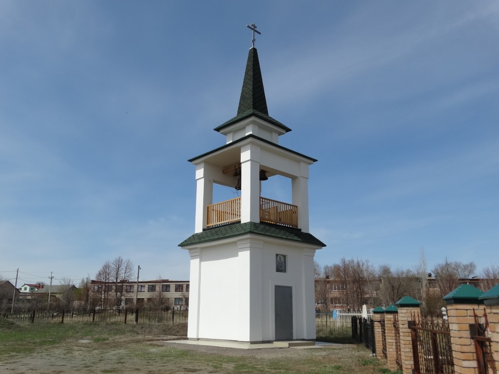 Церковь Андрея Первозванного, Хабарное (Новотроицк, город, Оренбургская область). фасады, колокольня
