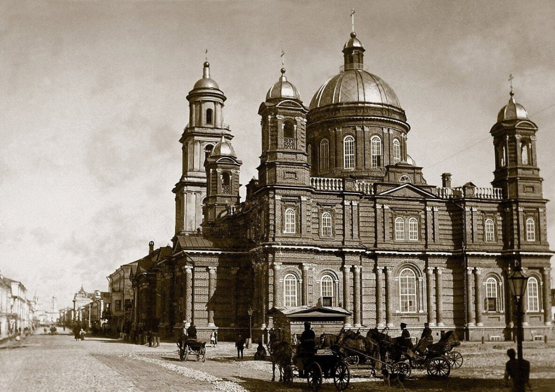 Церковь Воскресения Христова, Вахитовский район (Казань, город, Республика Татарстан). архивная фотография, фото из книги Старая Казань», автор Георгий Милашевский. 2005 год. с http://vuchich.livejournal.com/31101.html