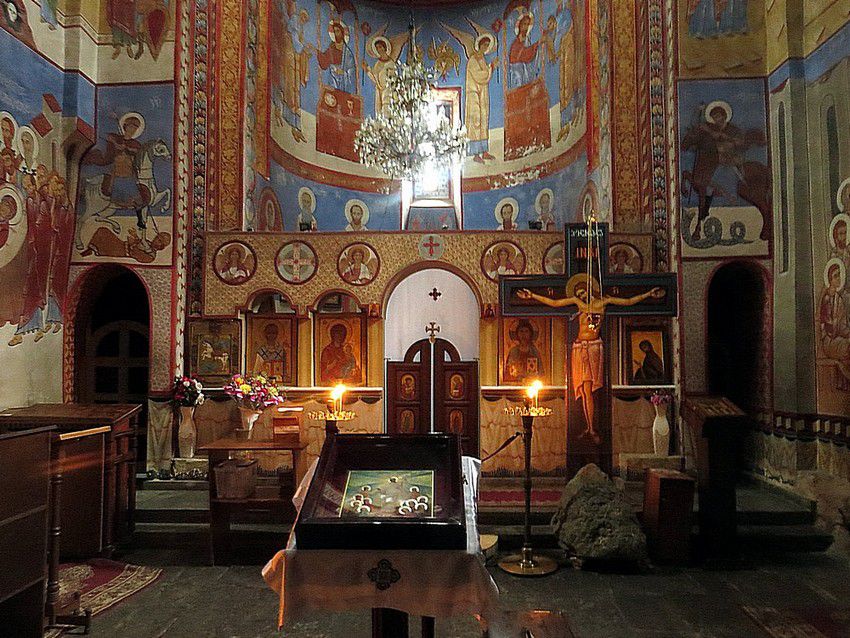 Тбилиси. Церковь Святого Креста. интерьер и убранство