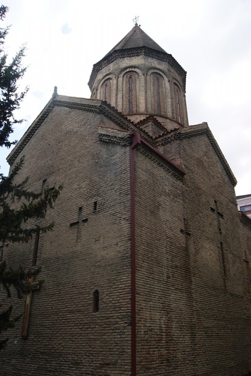 Тбилиси. Церковь Святого Креста. фасады