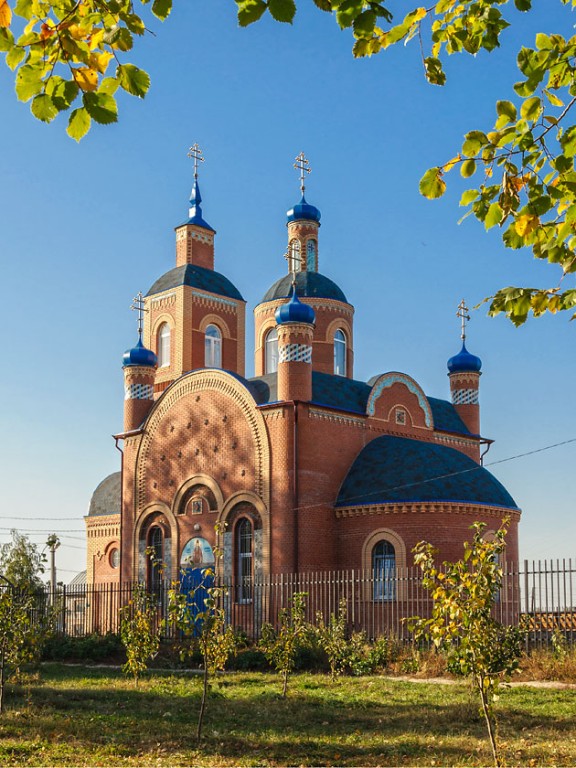Хобот-Богоявленское. Церковь Казанской иконы Божией Матери. фасады