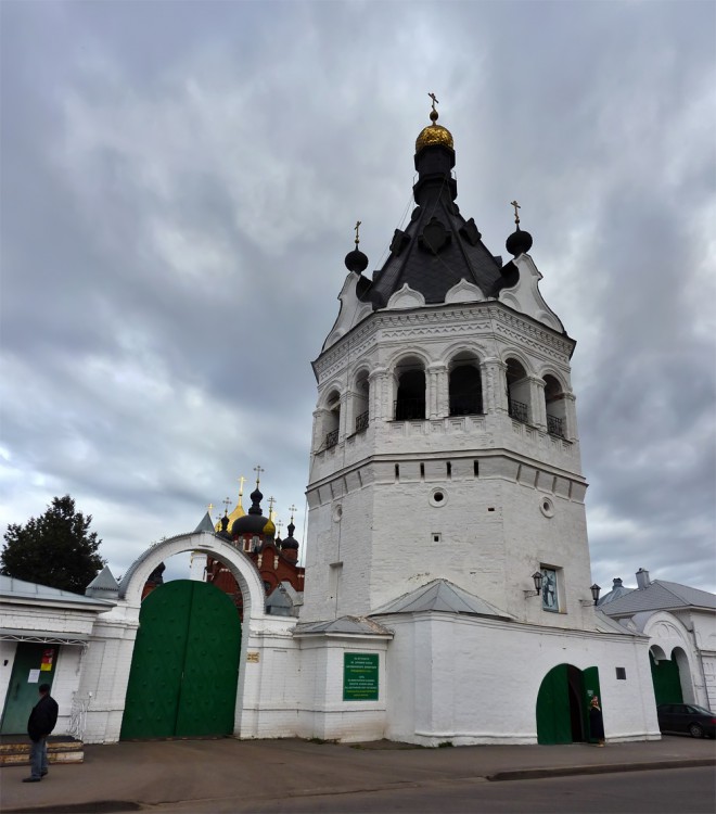 Кострома. Богоявленско-Анастасьинский женский монастырь. Колокольня. фасады