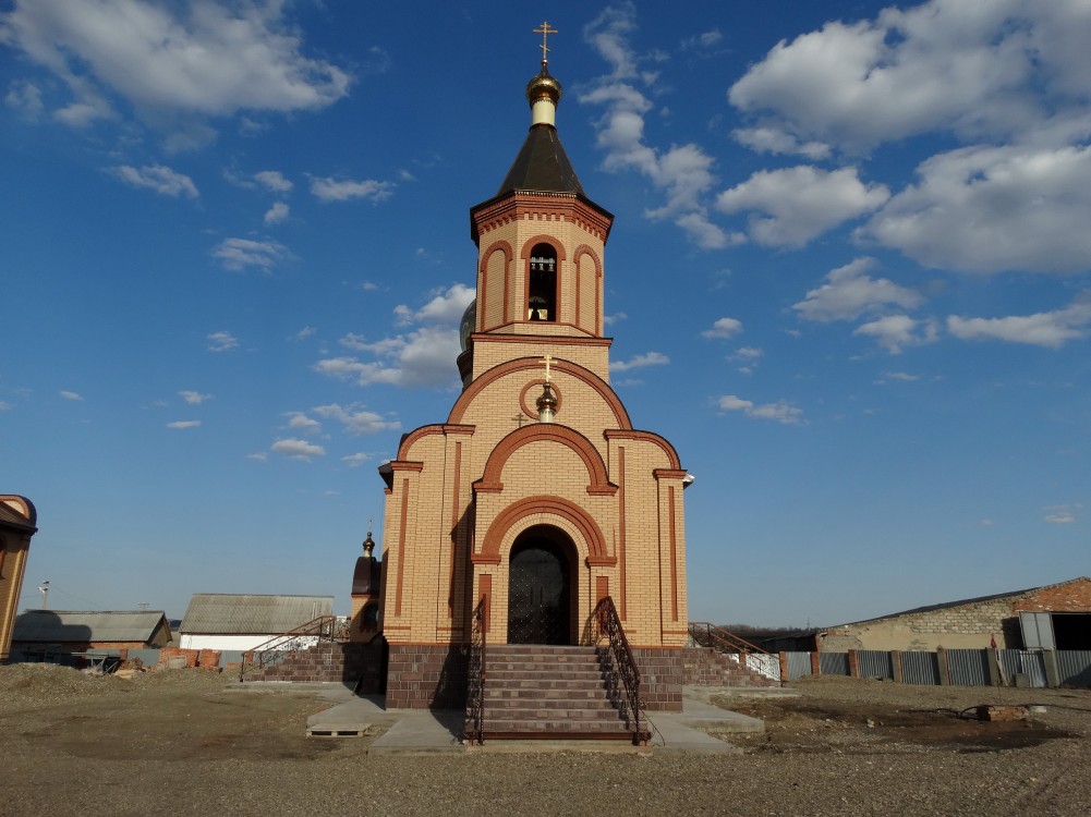 Церковь Казанской иконы Божией Матери, Семёно-Петровское (Кугарчинский район, Республика Башкортостан). фасады