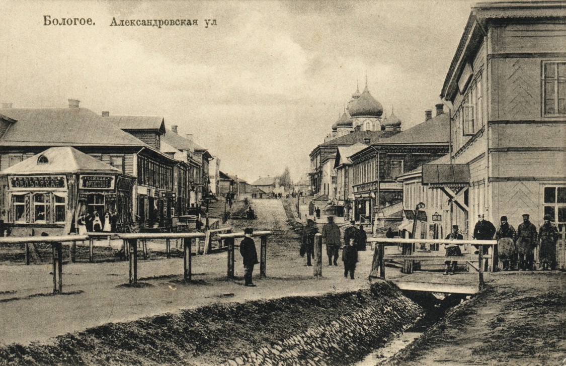 Церковь Покрова Пресвятой Богородицы (каменная), Бологое (Бологовский район, Тверская область). архивная фотография, Фото с сайта http://andcvet.narod.ru/novgorod/05/max/13.jpg