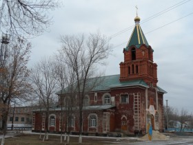 Нежинка. Церковь Михаила Архангела