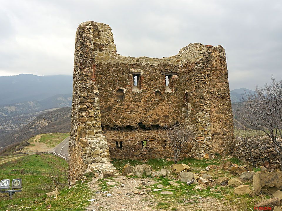 Джвари, гора. Монастырь Святого Креста. фасады