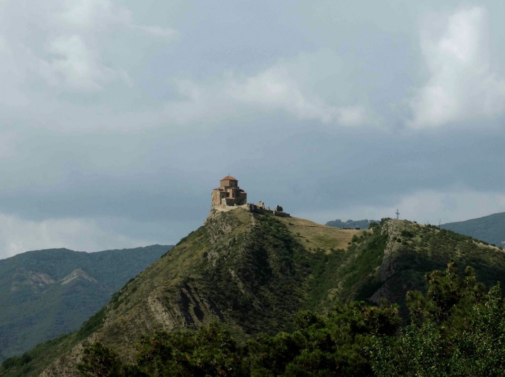 Грузия, Мцхета-Мтианетия, Джвари, гора. Монастырь Святого Креста, фотография. 