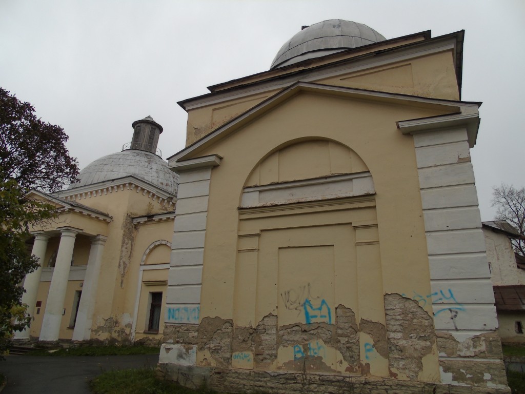 Псков. Старовознесенский монастырь. Колокольня. фасады