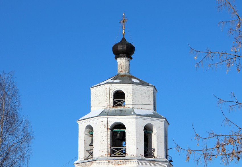 Вятка (Киров). Успения Пресвятой Богородицы Трифонов монастырь. Колокольня. архитектурные детали