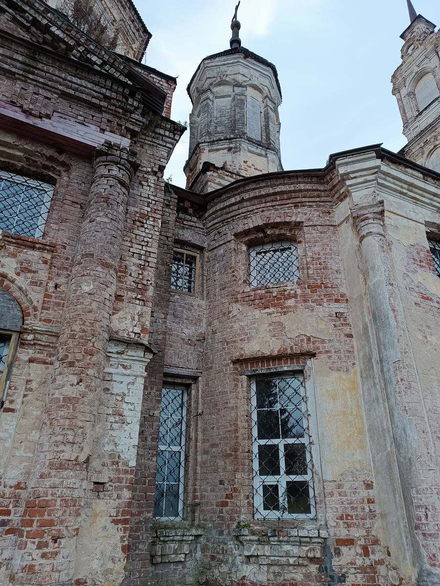 Церковь Воскресения Христова, Пеньки (Антроповский район, Костромская область). архитектурные детали