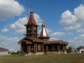 Река Дёма. Церковь Рождества Пресвятой Богородицы