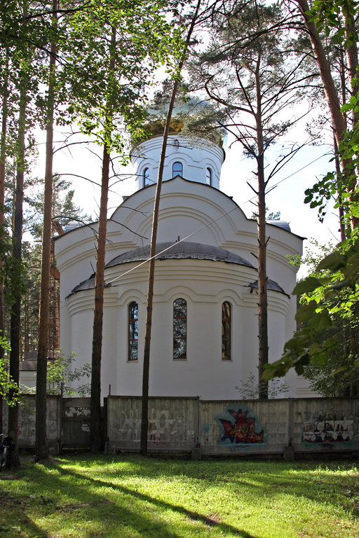 Церковь Луки (Войно-Ясенецкого) в Компрессорном, Екатеринбург (Екатеринбург (МО город Екатеринбург), Свердловская область). фасады, Восточный фасад