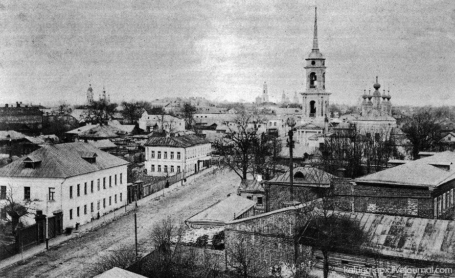 Калуга. Церковь Николая Чудотворца на Жировке. архивная фотография, Никольский храм в начале 20 века. Фото сделано с колокольни Спасо-Жировского храма. На дальнем плане видны ещё две утраченные церкви - Архангельская и Благовещенская. Источник - сайт kaluga-apx.livejournal.com