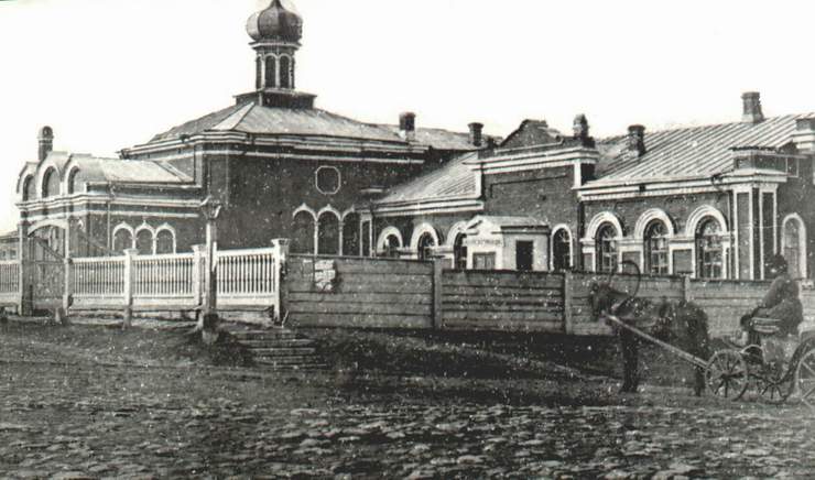 Церковь Николая Чудотворца при Николаевском сиротском доме, Самара (Самара, город, Самарская область). архивная фотография, Фотография 1881 года. Источник - сайт 