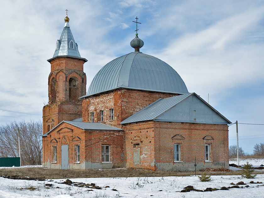 Кариан. Церковь Покрова Пресвятой Богородицы. фасады