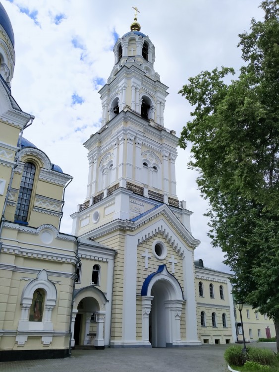 Тихонова пустынь. Колокольня, Льва Толстого, село (Дзержинский район, Калужская область). фасады